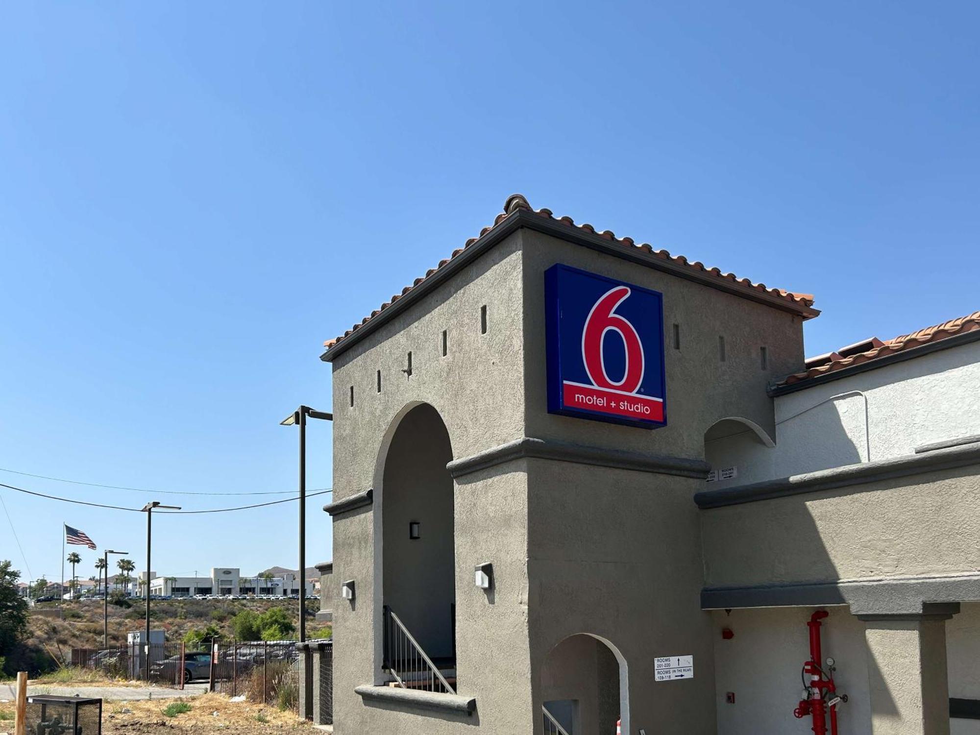 Motel 6 Lake Elsinore, Ca Luaran gambar